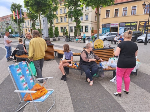 ŚWIATOWY DZIEŃ DZIERGANIA W MIEJSCACH PUBLICZNYCH - fotorelacja